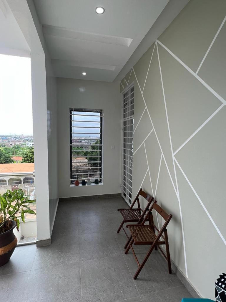 Bed and Breakfast Fowaa Lux Tema Exterior foto